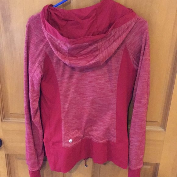 Lululemon Ruby Red Reversible Jacket Size 8 - Picture 4 of 8